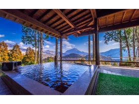 草屋根の宿 龍のひげのフロントスタッフ 湯布院で人気の隠れ家料理宿 正社員 の求人情報 はたらくぞドットコム